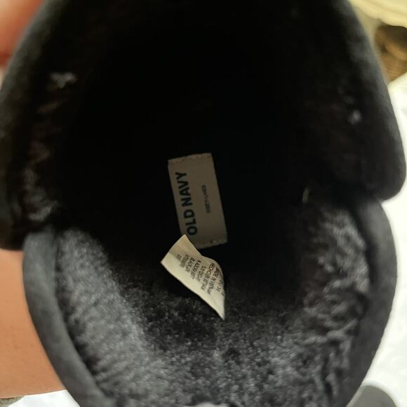 Old Navy Fuzzy Booties Size 12 - Picture 7 of 10